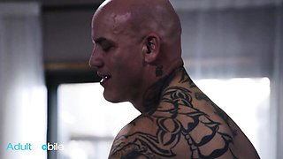 Pierced belly clip with natural Derrick Pierce and Skylar Snow from Adult Mobile