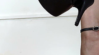 Shoe Collection: Extreme Heel Ankle Strap Sandals and Pantyhose - Dame Olga (4k) (652)