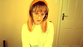 blonde teen pregnant girl has her pussy masturbated