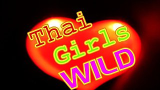Eighteen year old Thai slut fucks a foreigner