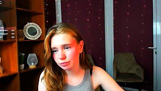 Amateur webcam girl masturbate big dildo