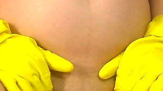 Pregnant and Still Wearing Gloves Here S Why I Can T Stop