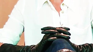 Ballbusting Femdom Games