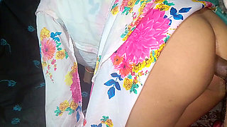 Indian desi hot saali ki gaand sex , local village hot saali xxx video