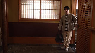 Two Beautiful Innkeepers Welcome Guests with Traditional Dirty Talk at Their One-group-per-day Lewd Inn Chapter 1