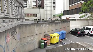 Good close-up pissing session with a young and slutty Suzie