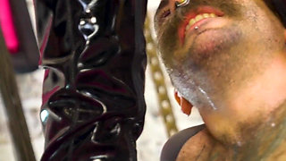 Four Girls Take Control and Turn One Man Into Their Live Toilet