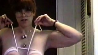 Big-Nipped Amateur MILF Paige Combo Shows Off Her Saggy Tits