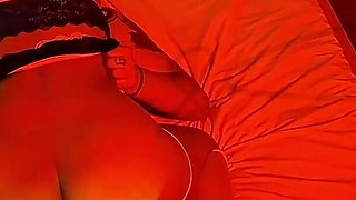 Influencer Debuts a Gifted, Without a Condom and Covered in Oil Until They Ejaculate Inside Her