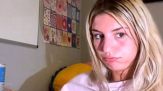 Blonde teen Sierras first erotic masturbation video