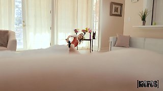 Massage Gun Mayhem Hot Babe Solo