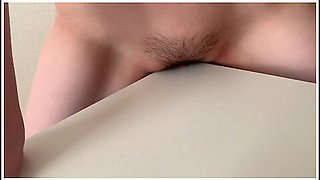 [thin Mosaic] If You Masturbate At The Corner Of The Desk, Heat Up And Squirt [japanese]