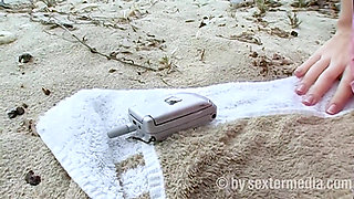 Beach Girl Wants to Masturbate
