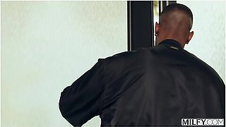 Isiah Maxwell, Andi Anderson And Hollywood Cash - Bbc Curious Blonde Milf Andie Anderson Gets Spit-roasted While Hubby Is Gone
