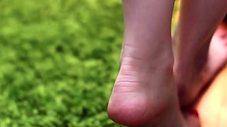 Slutty babe foot fetish deep fucking