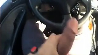 Amateur Guy Masturbates in Car