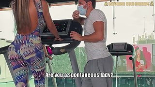 Colombian gym beauty entices with curves in a steamy home romp