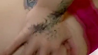 Tattooed bombshell chick pounded on the bed
