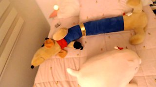 Hot amateur teen girl toying pussy in bed on webcam