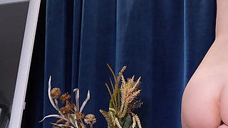 Slutty Stepmom-facesitting Lessons Pt3