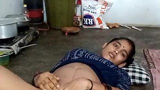 Passionate beauty delivers steamy anal pleasure in her private moments