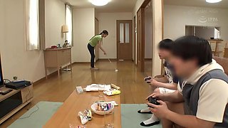 Single Mother Driven Crazy by Persistent Kissing and Deep French Kisses. Asian Erotic Video. x1x693C0386A01C13E4AA