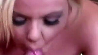 Blonde bomb is actually my stepsis and I like to fuck her ass