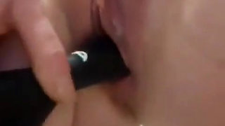 Teen Vibrates Her Pussy in the Shower