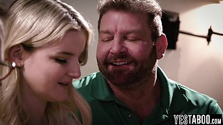 Big bum 18 years old neighbor double penetrated