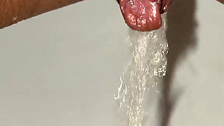 Morning Collection of Yellow Urine! Showing off My Dirty Pads!