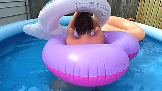 Too Many Pool Tubes! Outdoor Looner Fun
