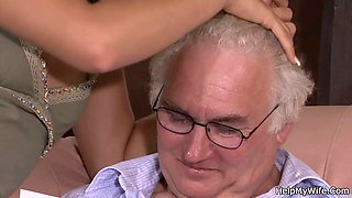Cuckold surprise for his young Czech wife