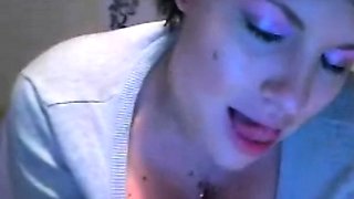 Hot Busty Webcam Babe Masturbate Solo