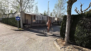 Bekycarril Nudist Lifestyle - Amateur Couple Outdoor Nude Walking & Kitchen Moments