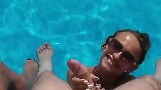 Katt Give a 5 Star Pool Service