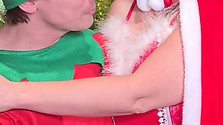 Bisex Threesome Mother Christmas Trains Her Elf to Fuck Santa