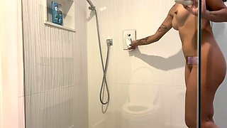 Amateur shower and masturbation