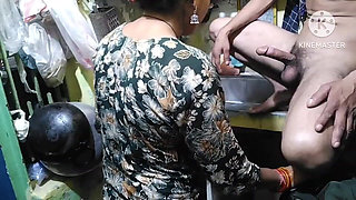 Sexy Smart Housewife and Kitchen Cooking Very Sexy Gand Chudai