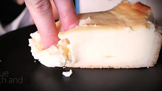 Foot Tongue Mouth and Vore - Eine Hangry Freundin (A Hangry