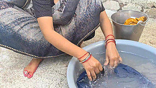 Fucking Sister-in-law While She Is Washing Clothes in the Field