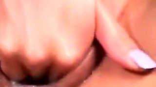 Thai amateur Kanya rubs her soaking cunt