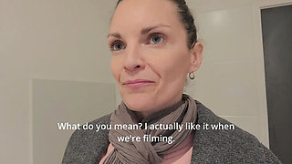 Stranger Fuck: Hot MILF Asks For Doggy Style & Big Ass Creampie in Kitchen