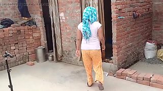 Indian MILF PoojaSex Fucks Airbnb Host First Time Anal Homemade HD