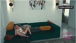 Taboo Fantasy, Jessie Ames And Kiss Cat In Will Stepdad Fuck And Cum Inside Stepdaughter In Share Bed While Stepmom?