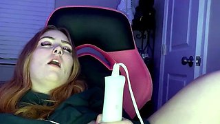 Blonde amateur gives webcam show with toys