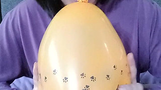 Wearing No Panties During Balloon Session - Bunny Looner