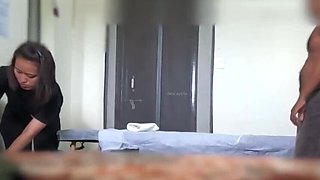 Angry Spa Girl Handjob - Bulldick & Rasiya Begum Massage Sex