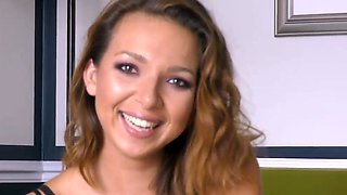 Carolina Cherry Performs Intense Double Penetration On