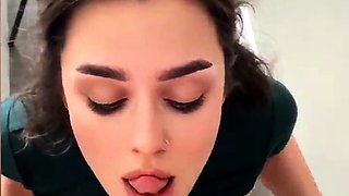 Brunette sorority teens wash brunette ass