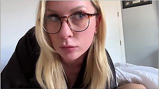 Mom Teaches Sex - Mom Comes First With Alex Adams And Sydney Paige